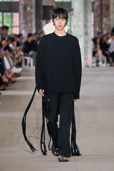 Look 8
